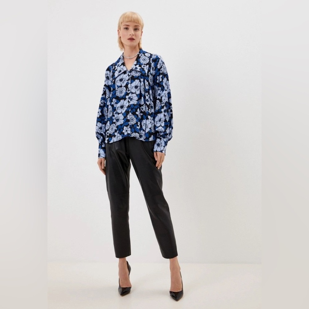 ICHI | Floral patterned pleated blouse blue black white button up - size 38 = M